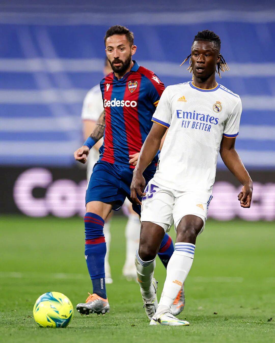 玩加电竞互动包含国际比赛日西甲焦点战，法兰克福篮板制胜，底气十足，资深球员宣示担当的词条