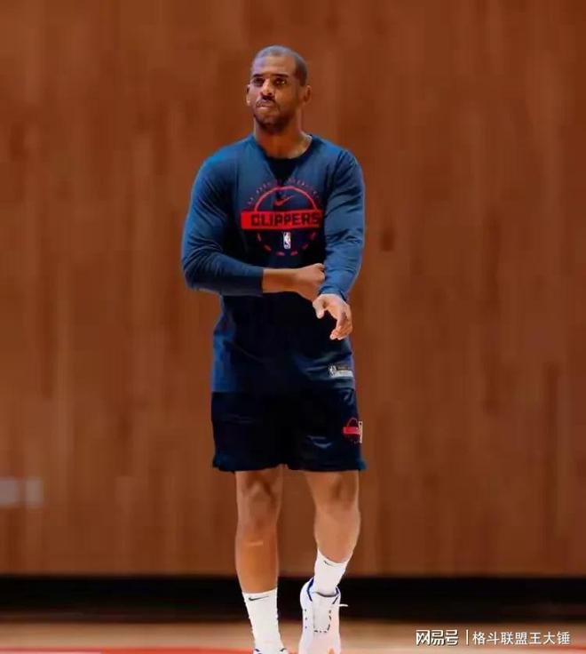 包含洛杉矶快船迎NBA常规赛关键赛；今夜调整名单；质疑声仍在；心理建设被强调的词条