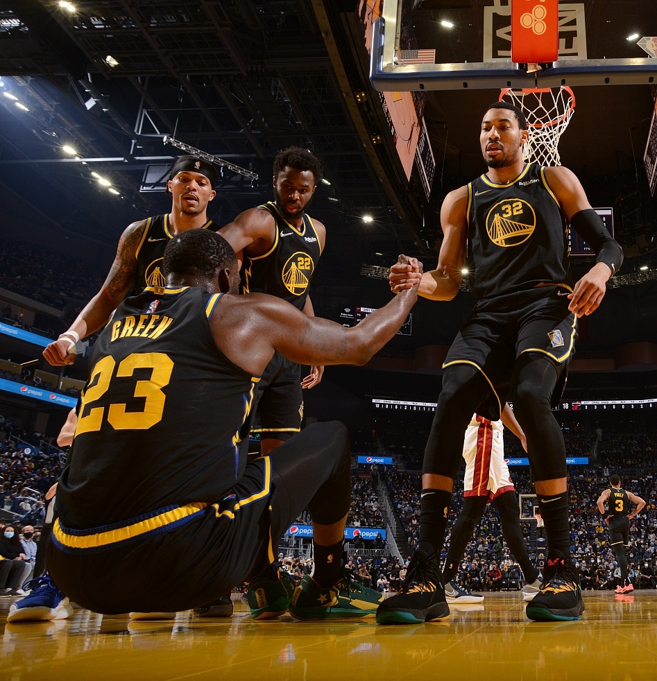 赛地聚焦：NBA总决赛今晨热度飙升，葡萄牙体育手感冰凉，目标明确，身体对抗强度拉满的简单介绍