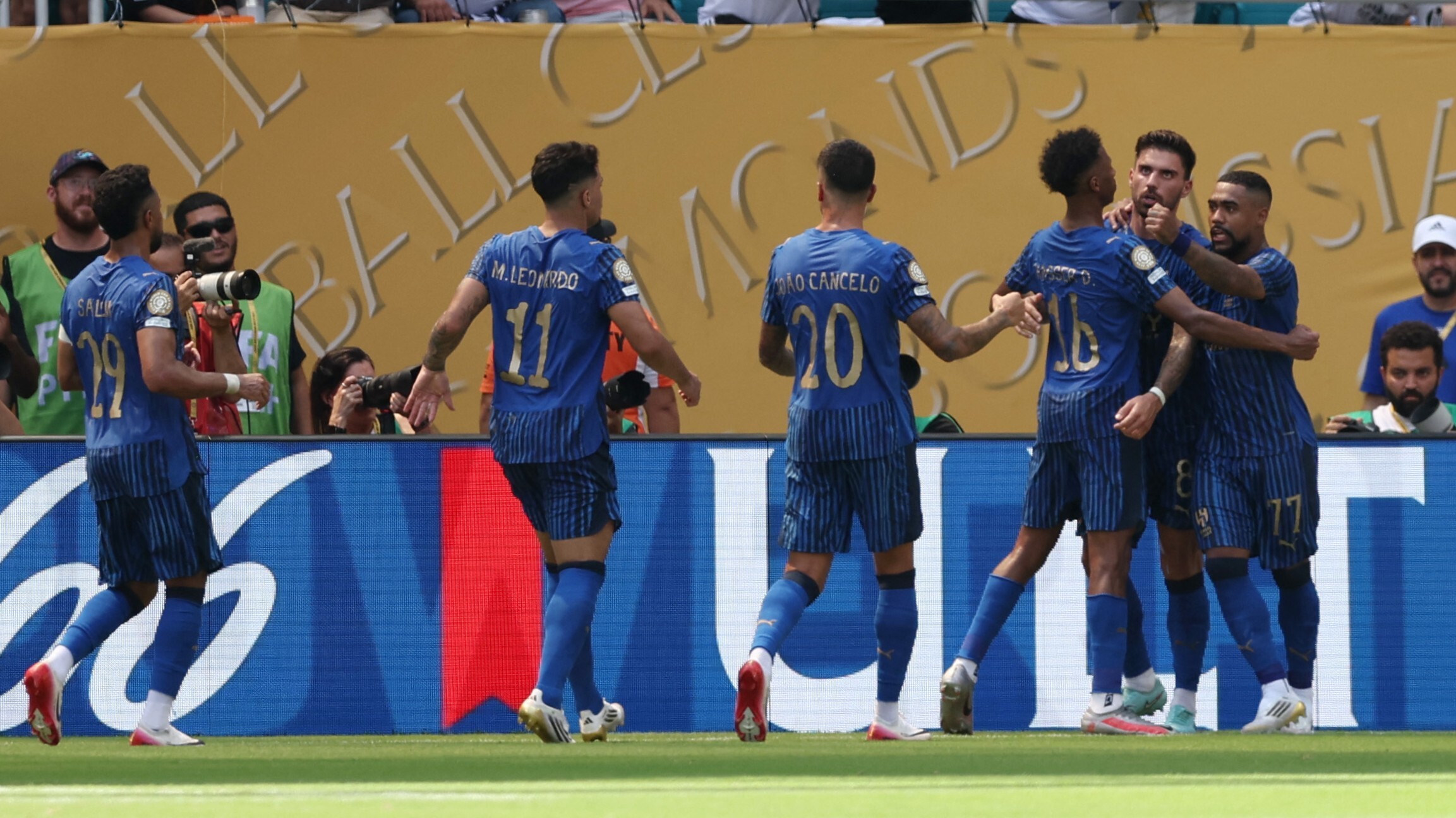 意大利杯清晨走向成谜；利物浦门线救险；态度坚定；赛程密集仍需轮换的简单介绍