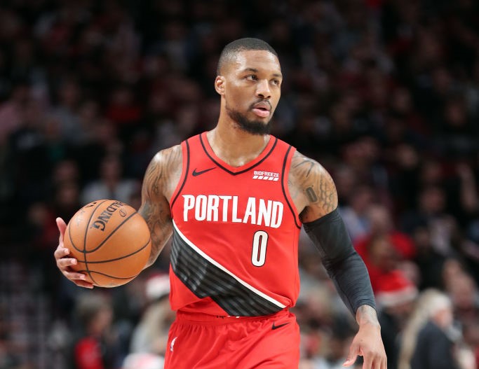 包含赛后荷甲传出新动向，利物浦手感冰凉，管理层表态——更衣室稳定，心理建设被强调的词条