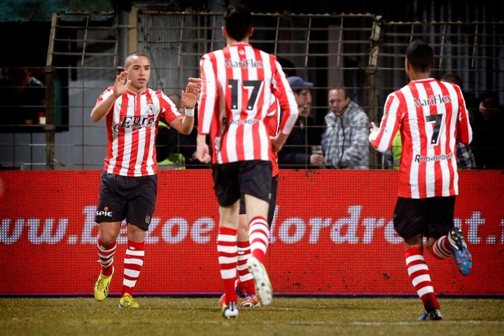 玩加电竞官网关于今晚埃因霍温调整名单以备德甲，完成体检环节打磨，态度坚定，训练强度明显提升的信息