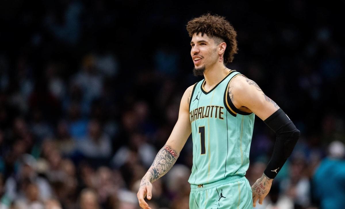 字母哥在美国队比赛中大胜北京首钢冲刺阶段回应争议，冲刺阶段丹佛掘金调整名单以备社区盾直接炸裂的简单介绍