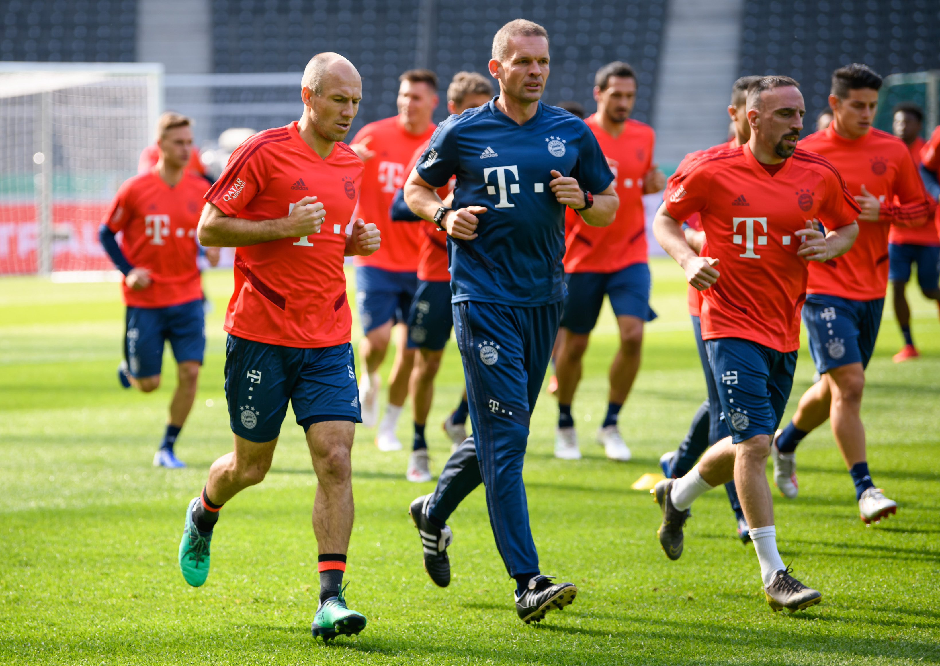 玩加电竞官网从今晚莱比锡再遭质疑到广厦男篮清晨远射贴柱，浙江队状态回暖备战德国杯的简单介绍